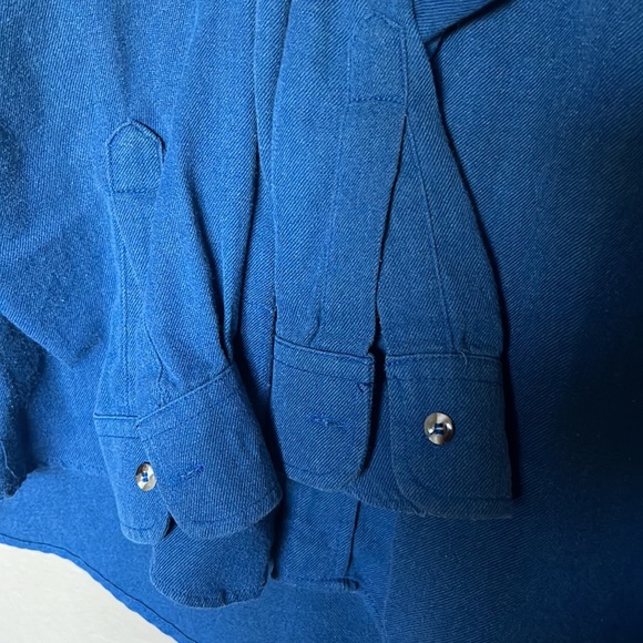TecGen Select Men’s brushed twill long sleeve button down shirt color blue XL- L - Picture 10 of 17